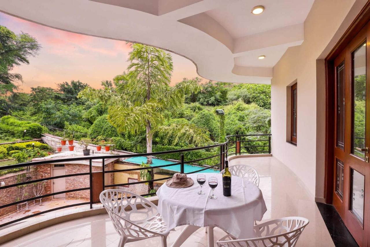 Stayvista'S Prakriti Farms With Outdoor Pool, Complimentary Breakfast And Hi-Tea Udaipur Exterior photo