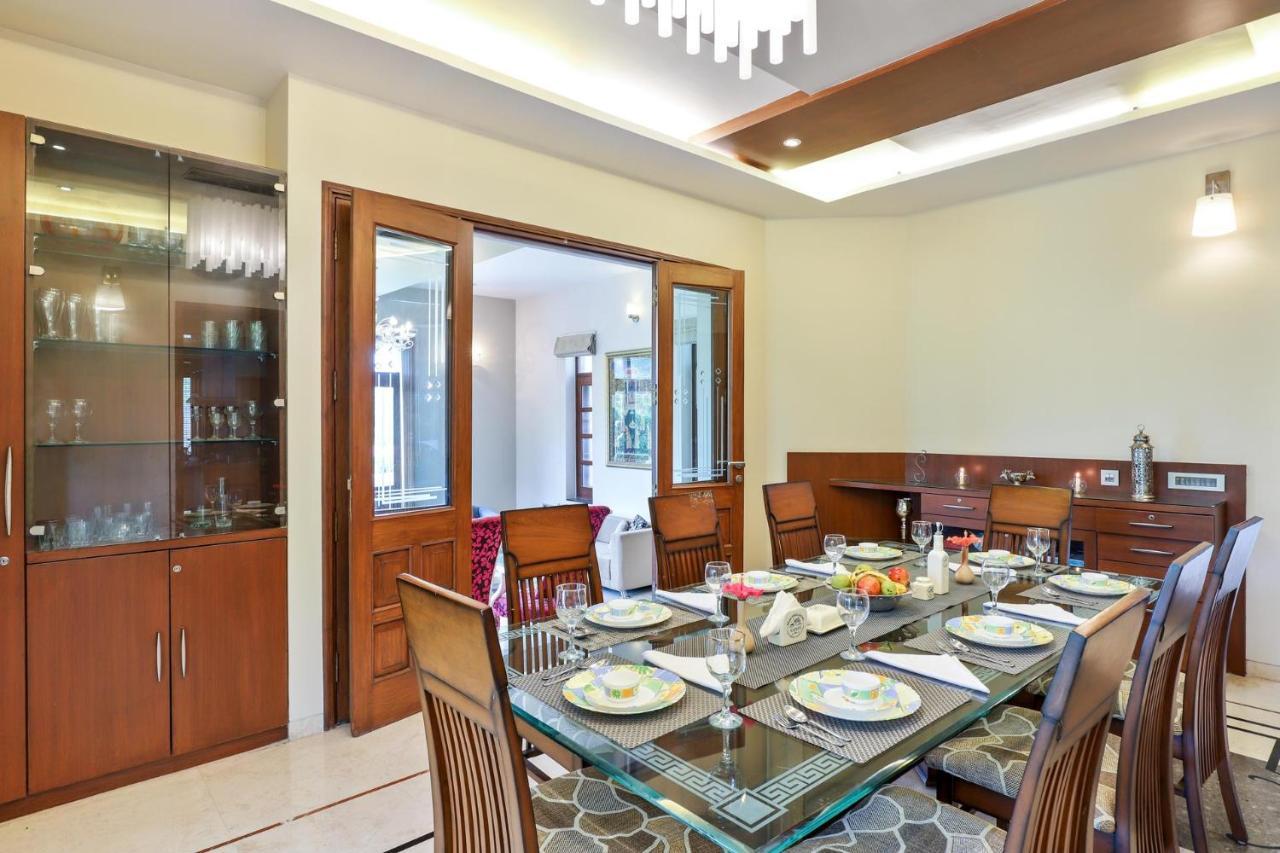 Stayvista'S Prakriti Farms With Outdoor Pool, Complimentary Breakfast And Hi-Tea Udaipur Exterior photo
