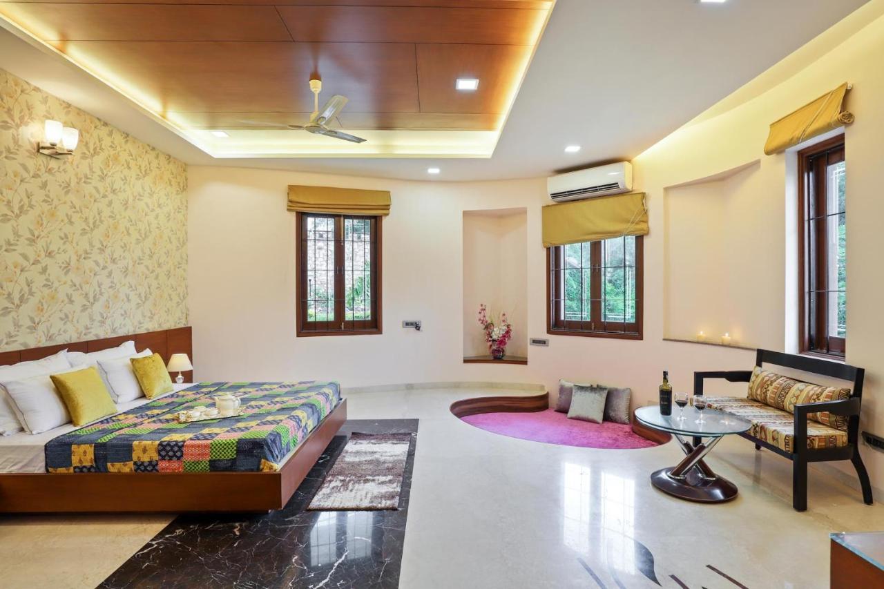 Stayvista'S Prakriti Farms With Outdoor Pool, Complimentary Breakfast And Hi-Tea Udaipur Exterior photo